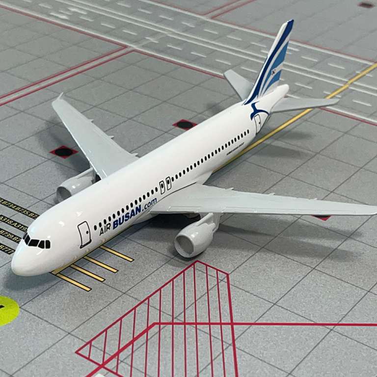 Airplane Model Metal Die-cast 1:400 16cm – PU AIR KOREA